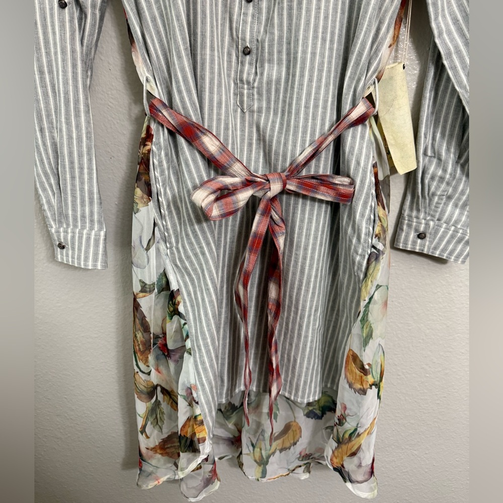 Aratta Silent Journey Striped Gray Dress with Leaf Accents - Picture 8 of 11